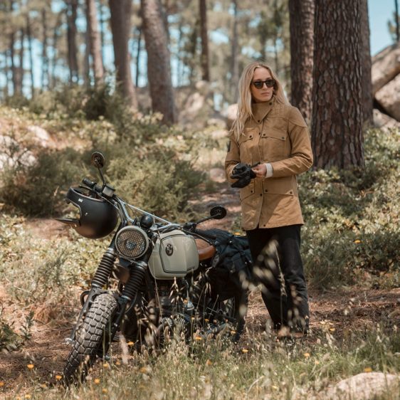 Malle Women's Expedition Jacket Tan 3