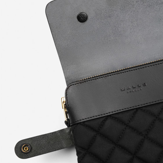 Malle Escape Case Black 6.jpg