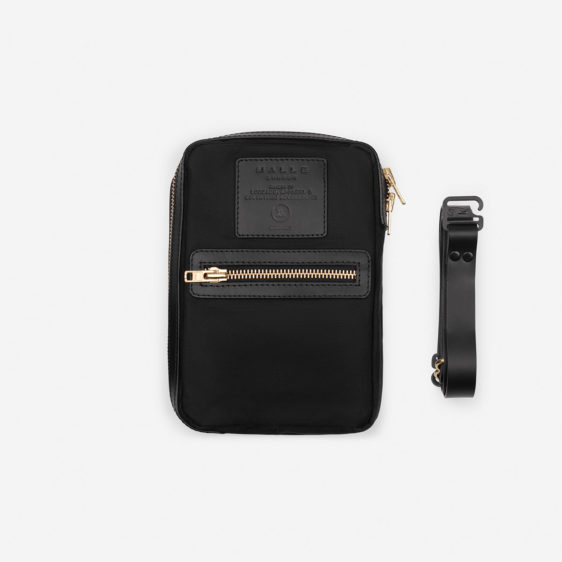 Malle Dash Pouch Black 6.jpg