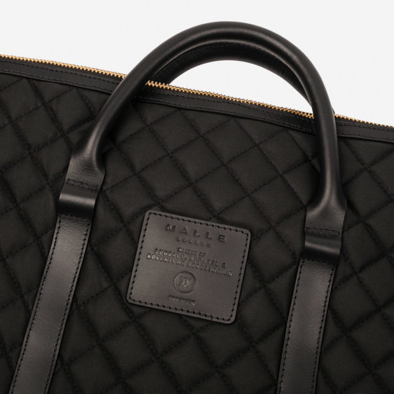 Malle Escape Duffel Black 13.jpg